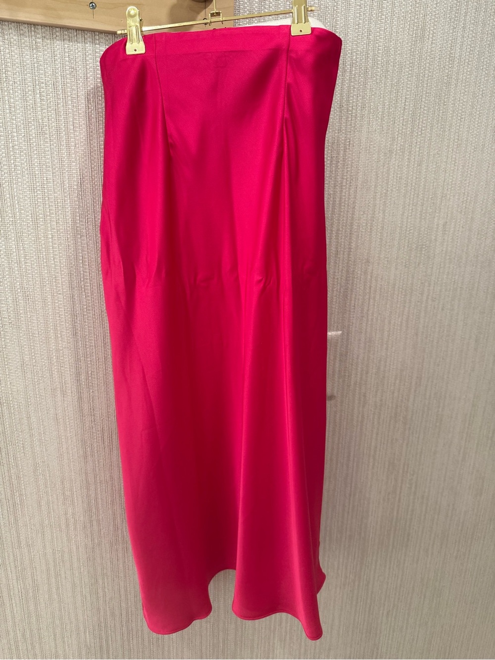 Express Bright Fuchsia Ruffle Detail skirt - Picture 2 of 3